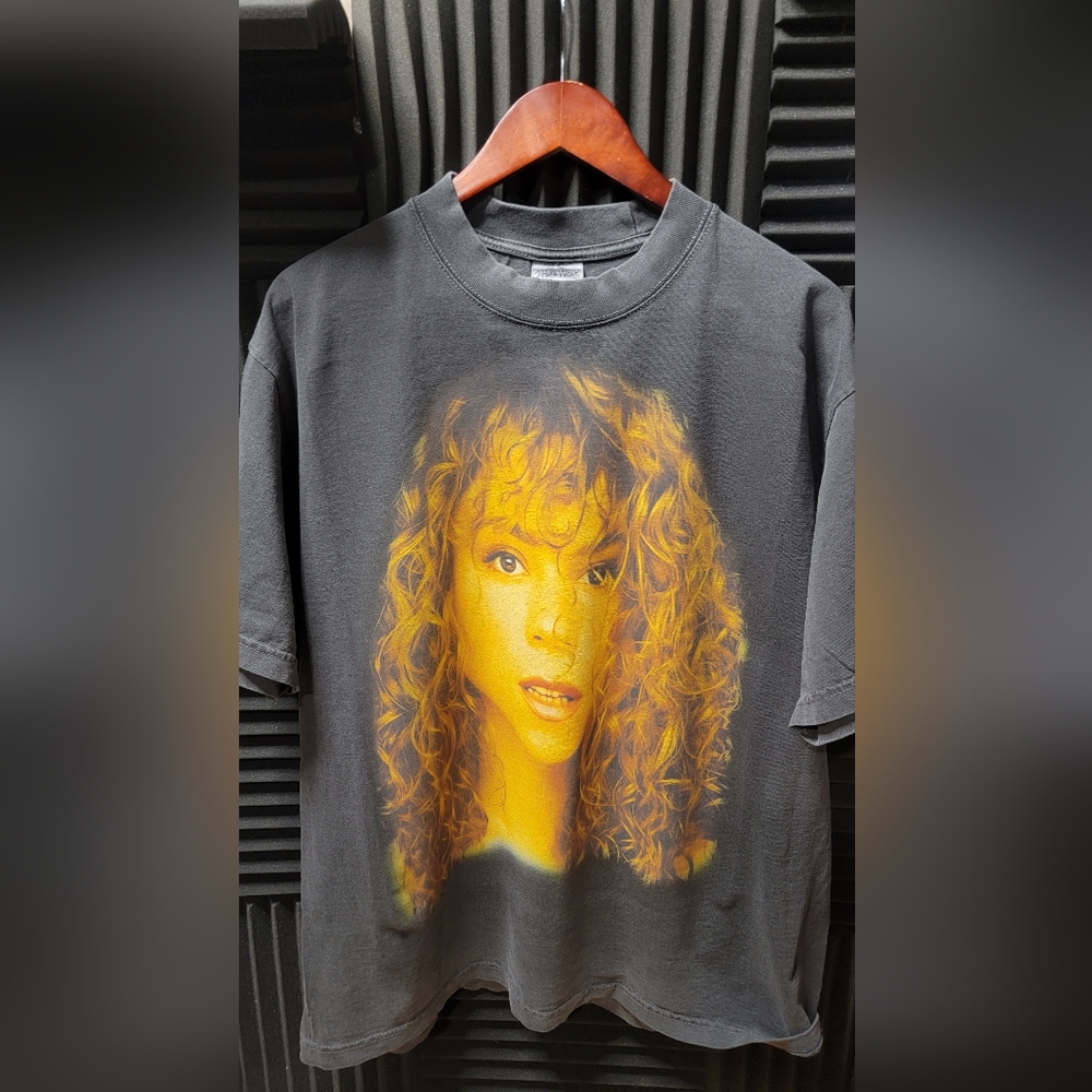 MARIAH CAREY T SHIRT ON SHAKA HEAVYWEIGHT GARMET DYED T SHIRT